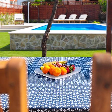 Home Away From Home With A Heated Pool Punat Εξωτερικό φωτογραφία