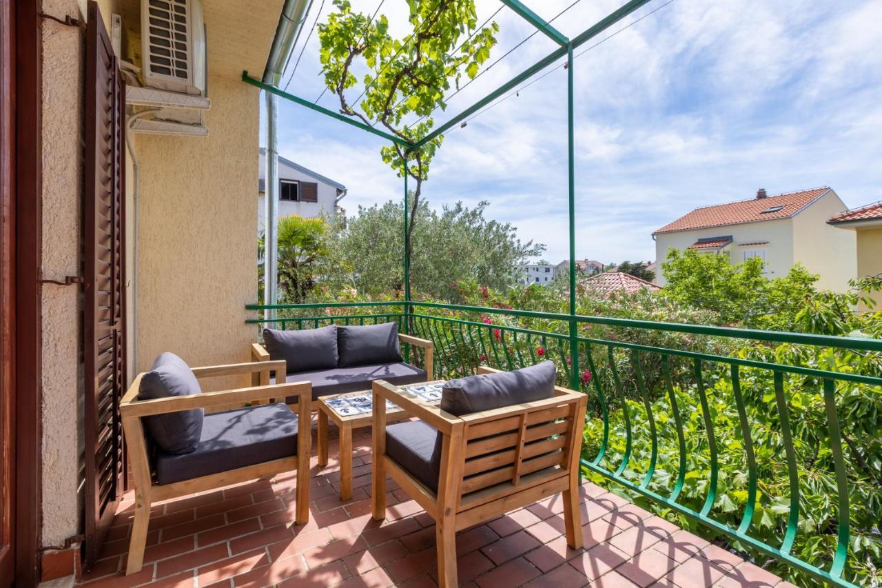 Home Away From Home With A Heated Pool Punat Εξωτερικό φωτογραφία