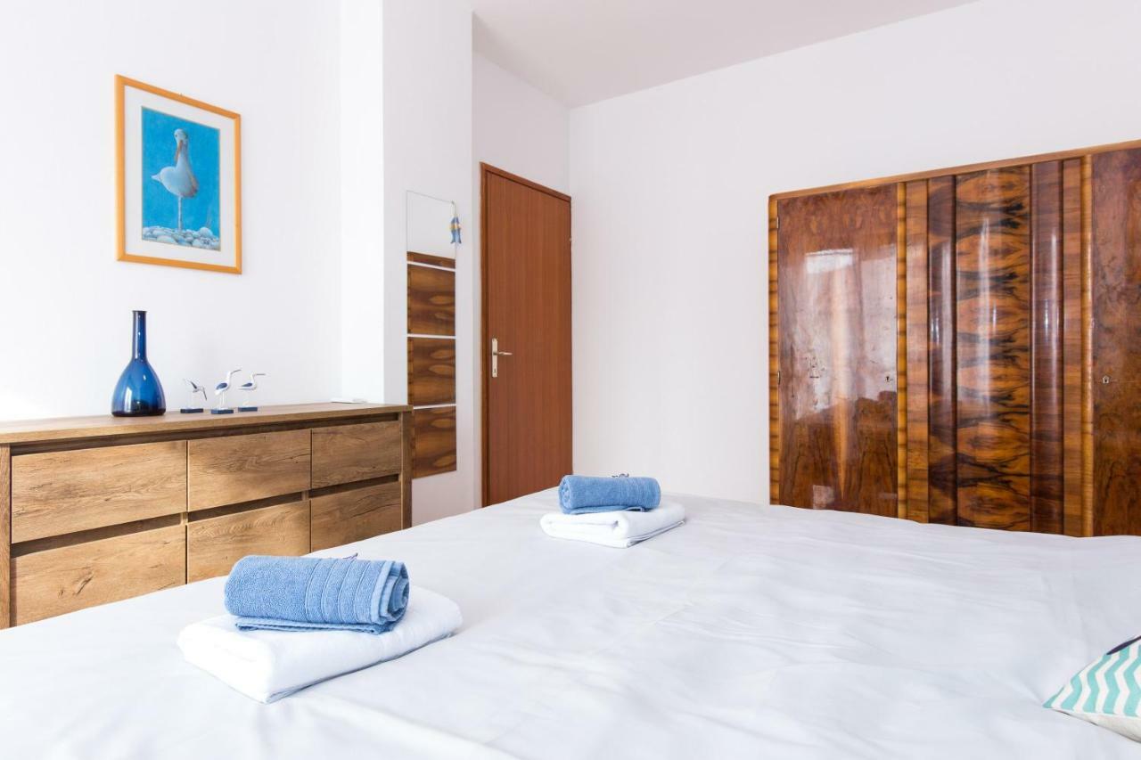 Home Away From Home With A Heated Pool Punat Εξωτερικό φωτογραφία
