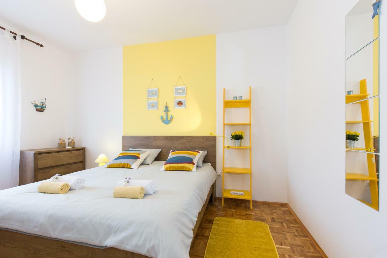 Home Away From Home With A Heated Pool Punat Εξωτερικό φωτογραφία